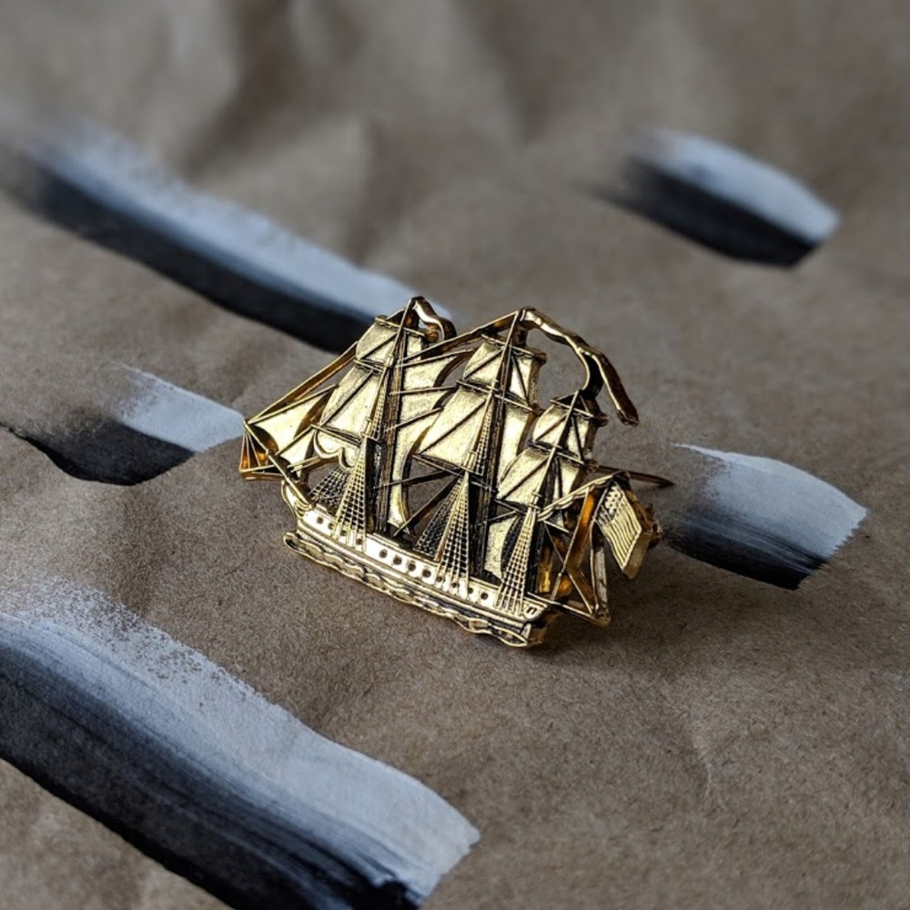 Vintage Tall Full Rigged Sailing Ship Pin